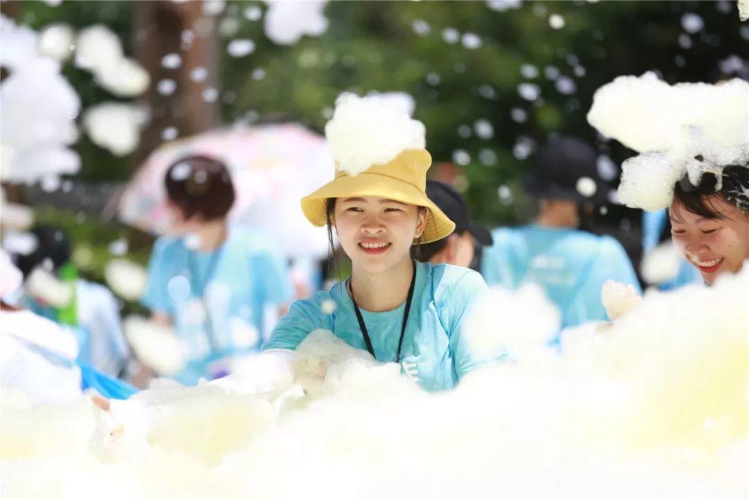 【活动回顾】2019深盟冰动登山节,你不能错过的每一个精彩瞬间。 【活动回顾】2019深盟冰动登山节,你不能错过的每一个精彩瞬间。