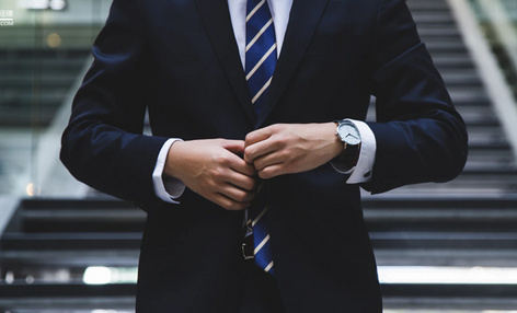 干啥啥不行，跟老板吵架我第一：杨超越这样在职场通常活不过一个月