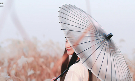 曾经沉寂的汉服文化，靠什么俘获了这届年轻人的钱包？