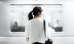 通用 Agent 向左，Agentic Browser 向右