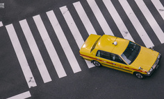 自动驾驶市场暗流涌动：百度与特斯拉的Robotaxi之战一触即发