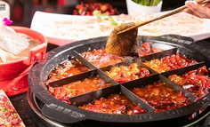 海底捞为什么能在人均100–200元价位，持续交付“别人给不了”的服务？