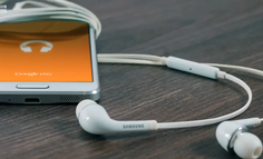 用AI写歌，人人都可以成为周杰伦？