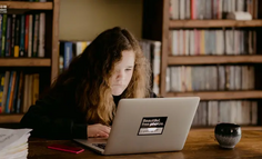 从工具到伙伴，我们如何用 AI 重塑留学申请体验