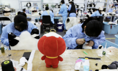 一天卖近2万件，江西老板娘造出义乌爆款，订单排到3月