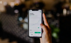 预测AI未来三个发展趋势