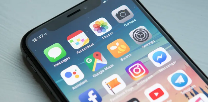 Vibe Coding 被踢出 App Store，下一站在哪里？