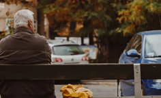 京东上线“养老师”，大厂也开卷银发经济？