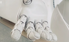 Agent赛道的终局不是谁最聪明，而是谁让最多人拥有Agent