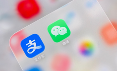 大厂终于不再逼用户“用AI”了