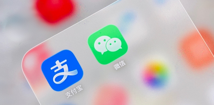 微信小微与支付宝阿宝，大厂AI终于学会“隐身”