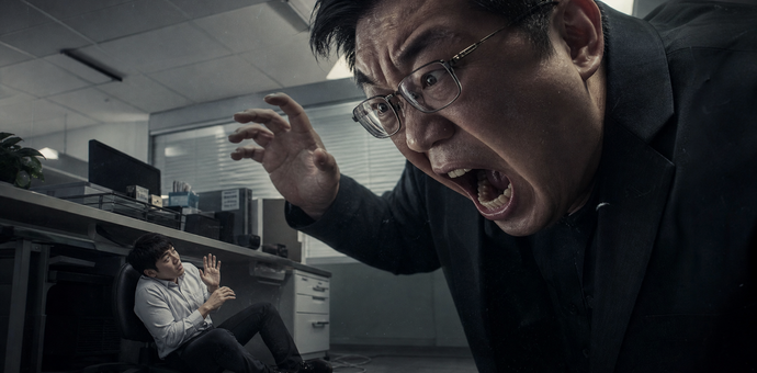 老板说“产品加个AI”，我反问这4个问题，他沉默了