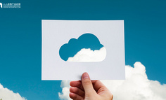 从四个方面分析：云存储服务的特点、影响