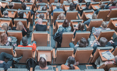 如何搭建互金产品社区，从内容入手是一个角度