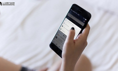 Axure教程：微信朋友圈的状态栏及标题栏效果