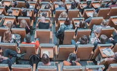 竞品分析 | 学堂在线 VS 中国大学MOOC，MOOC的艰难之路