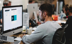 To B 实例：从定制开发到通用性产品