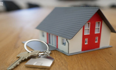 互联网狂追房地产