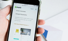 18个月从500万暴涨至1亿美金销售额，创始人表示社交媒体帮了大忙