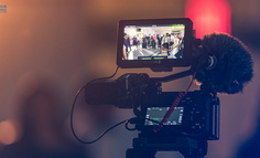 直播占领朋友圈