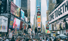 柳夜熙一夜暴粉，顶级品牌悉数入局，元宇宙的热点不好蹭