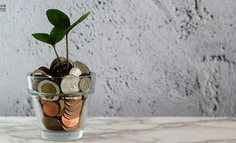 “炒经济”：是收割年轻人的泡沫，还是消费发展的“良剂”？