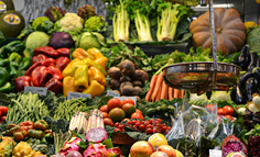 被困“冷宫”近一年，腾讯能“一招卡死”淘菜菜小程序？