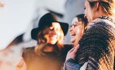 当下的品牌，要为用户输送“情绪物资”