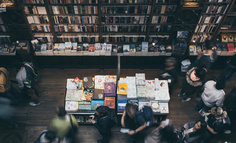 书店老板教我通过私域运营月入十万！