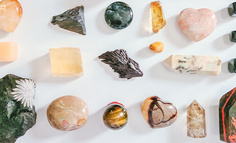 拒绝挖野菜的打工人，都在忙着给野生石头征婚