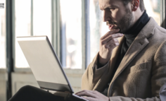 六问ChatGPT：当AI“成精”