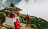 年轻人与庙，代表了什么？