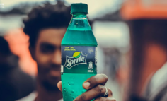 10万人围观竞拍，82年雪碧如何用老梗在抖音玩出新增长？