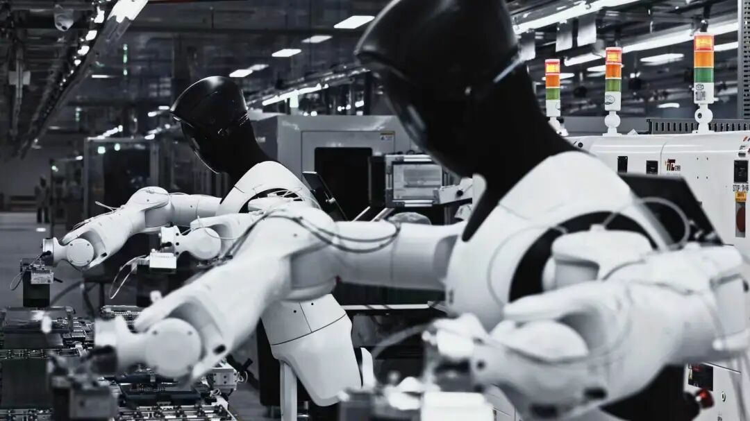 全链路闭环击穿工业落地生死线：智元 8 小时产线直播，宣告具身智能部署态元年到来 | 前沿在线