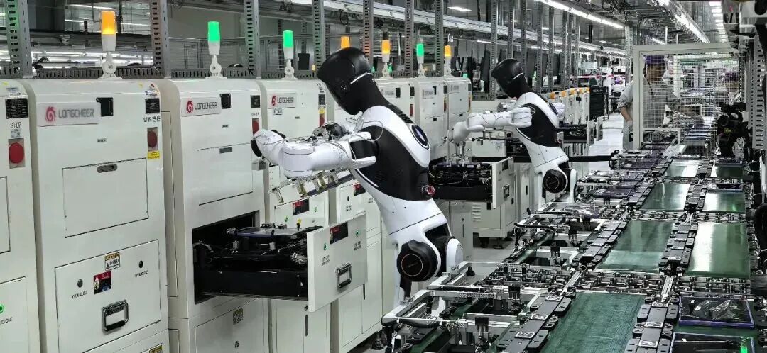 全链路闭环击穿工业落地生死线：智元 8 小时产线直播，宣告具身智能部署态元年到来 | 前沿在线