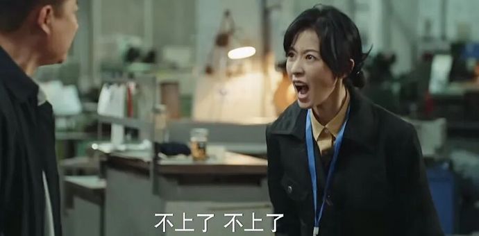 “AI挂在嘴边，实际一事无成”，年轻人正在被“AI登”逼疯